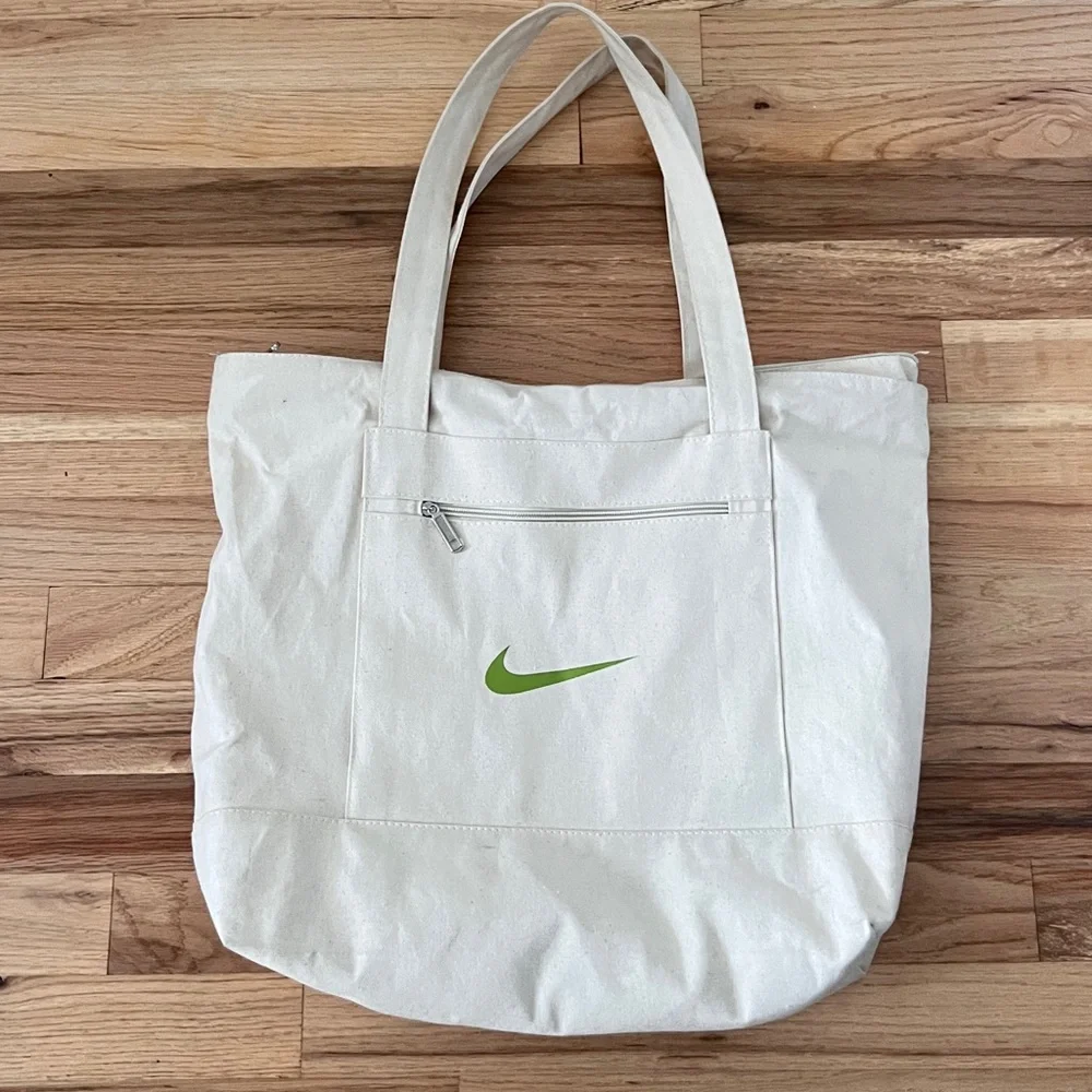 Nike Tote Bag - Picture 2 of 4